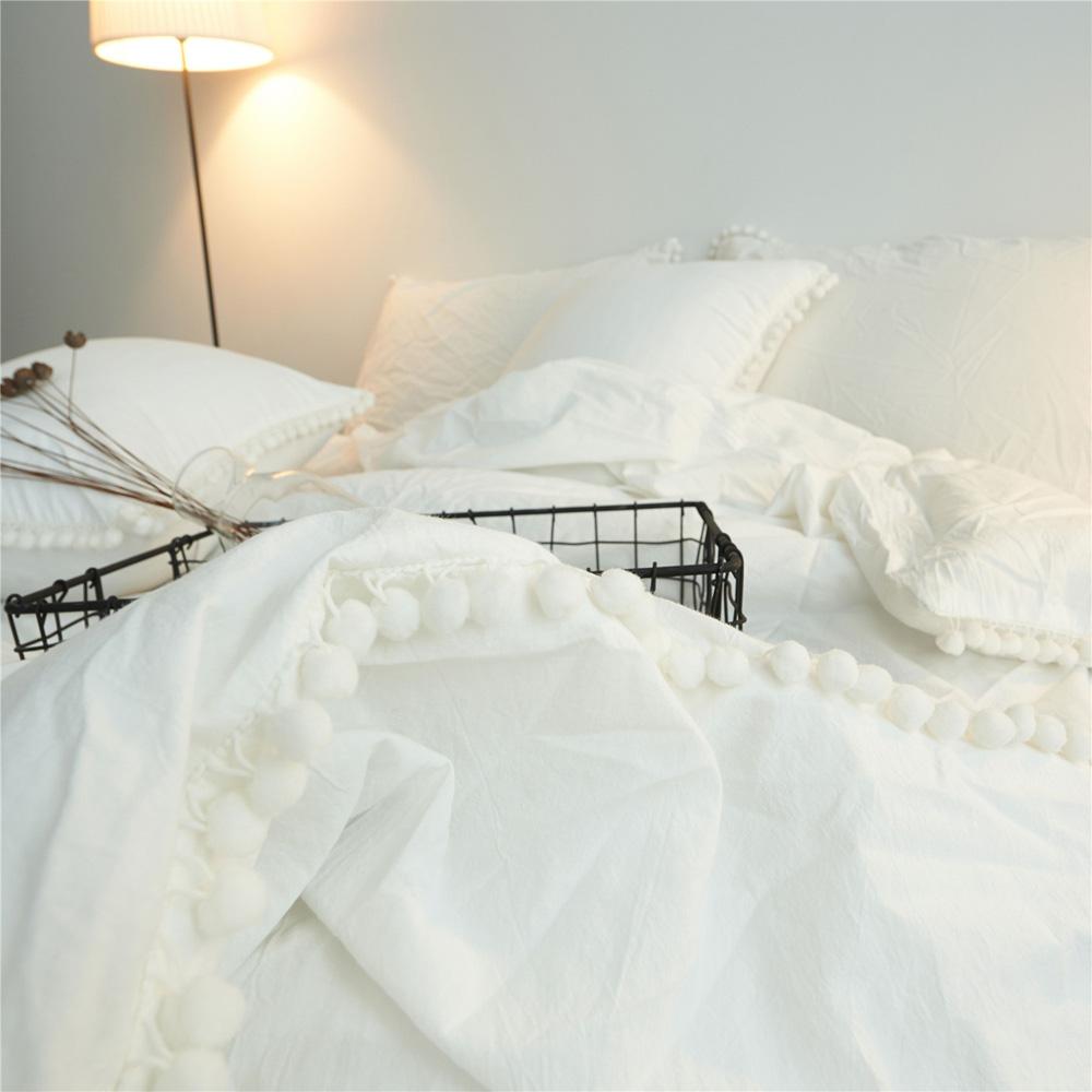 ‘必一运动bsport体育’新世界燕三是谁演的 扮演者雷佳个人资料家庭背景介绍(图2) 必一运动官网